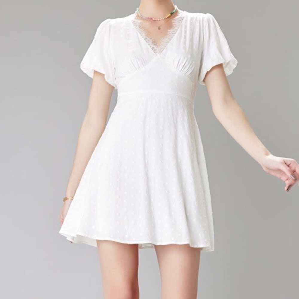 Miami White Flutter Sleeve V-Neck Sundress SIZE M